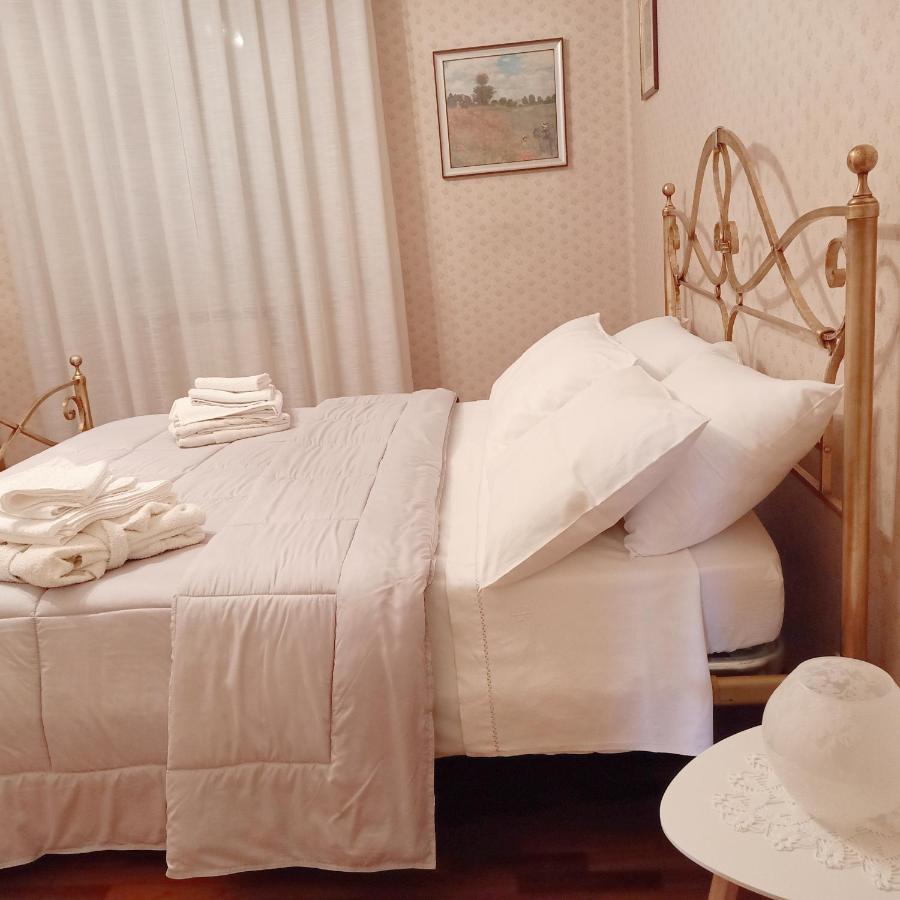 La Casa di Tino Hotel Fontanellato Bagian luar foto